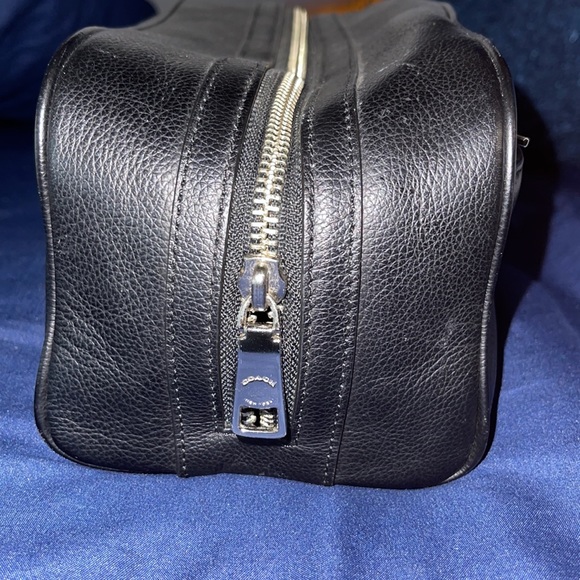 Coach Traveling Case - Picture 3 of 6